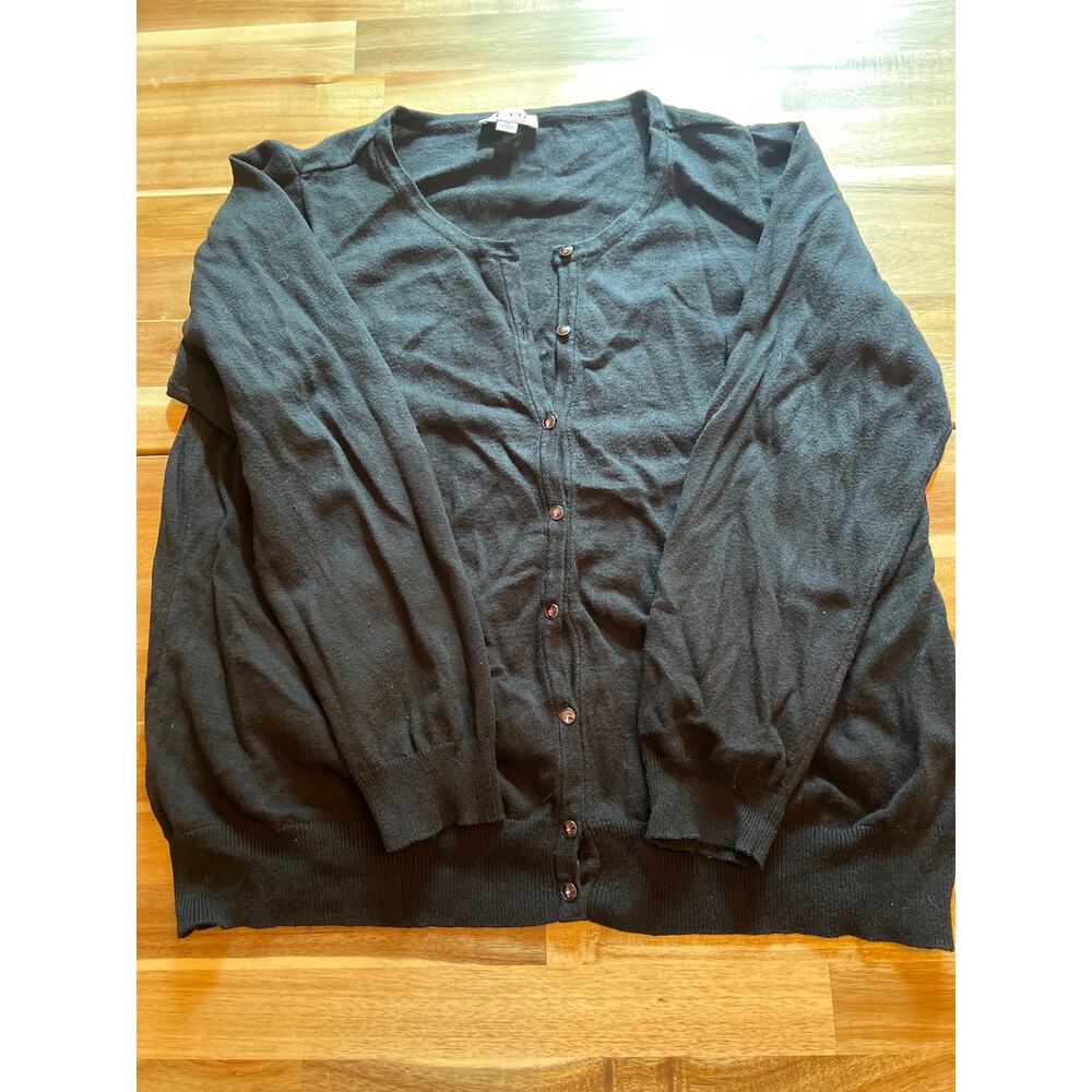 Denim&co size 1x black button‎ up cardigan with gem buttons 60% cotton 40% nylon
